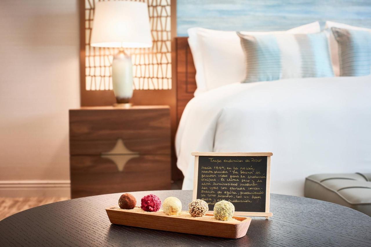 Hotel The Ritz-Carlton, Santiago del Cile Esterno foto
